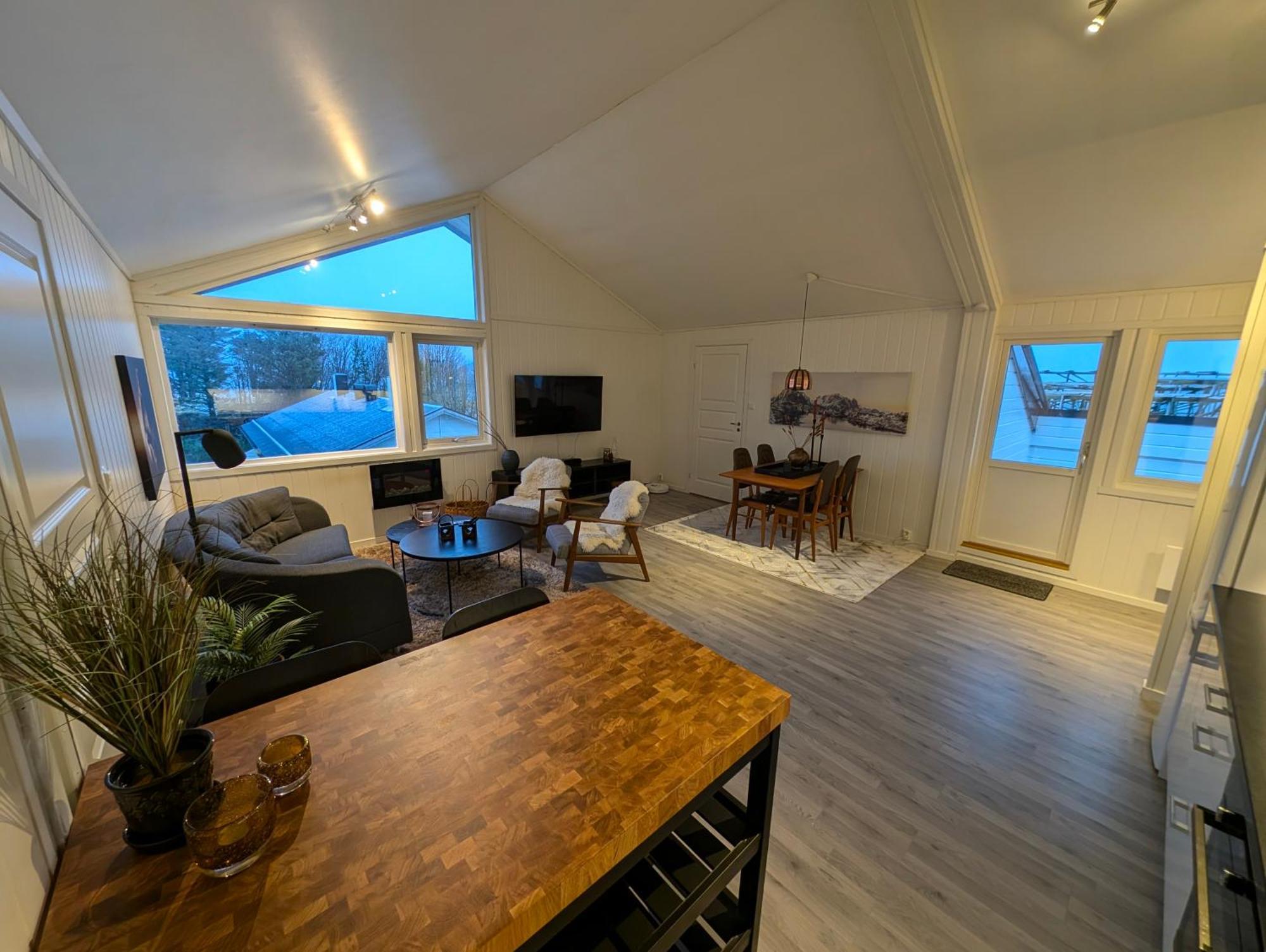 Reine City Apartment Exterior photo